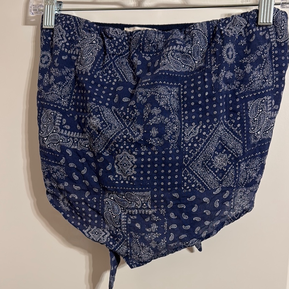 Easel Blue Paisley Camisole
